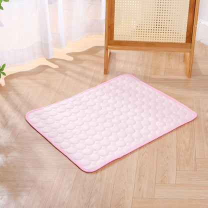 Dog silk cooling mat