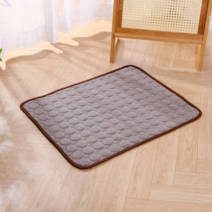 Dog silk cooling mat