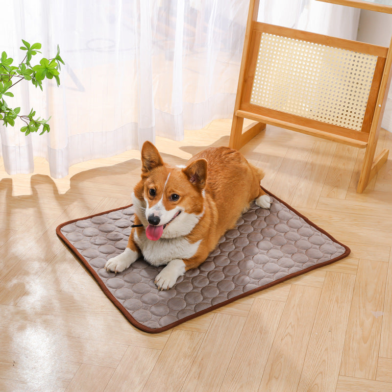 Dog silk cooling mat