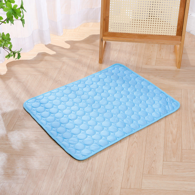 Dog silk cooling mat
