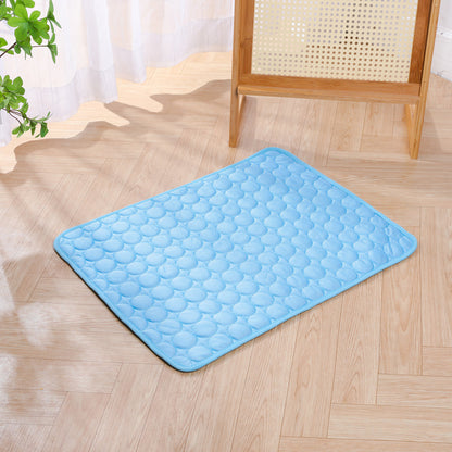 Dog silk cooling mat